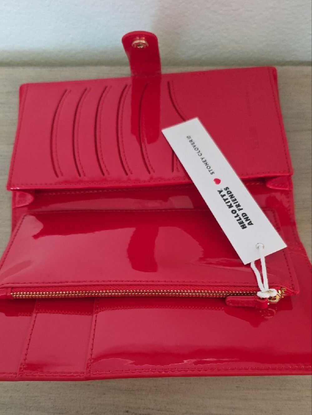 Stoney Clover Lane Hot Pink Patent Wallet with Character Patch NWT - Picture 2 of 9
